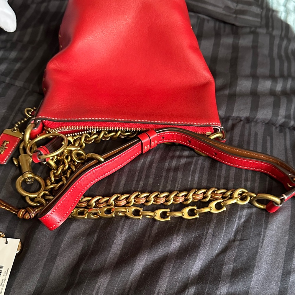Red Leather Women's Bag with Chain Strap - Picture 9 of 11